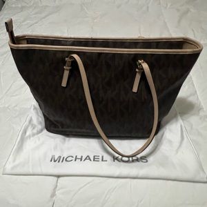 Michael KORS leather bag